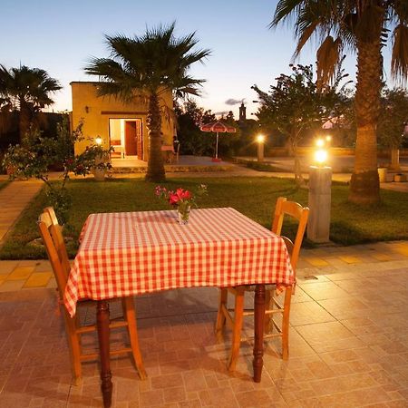 Glaro Garden Hotel Agia Trias Bagian luar foto