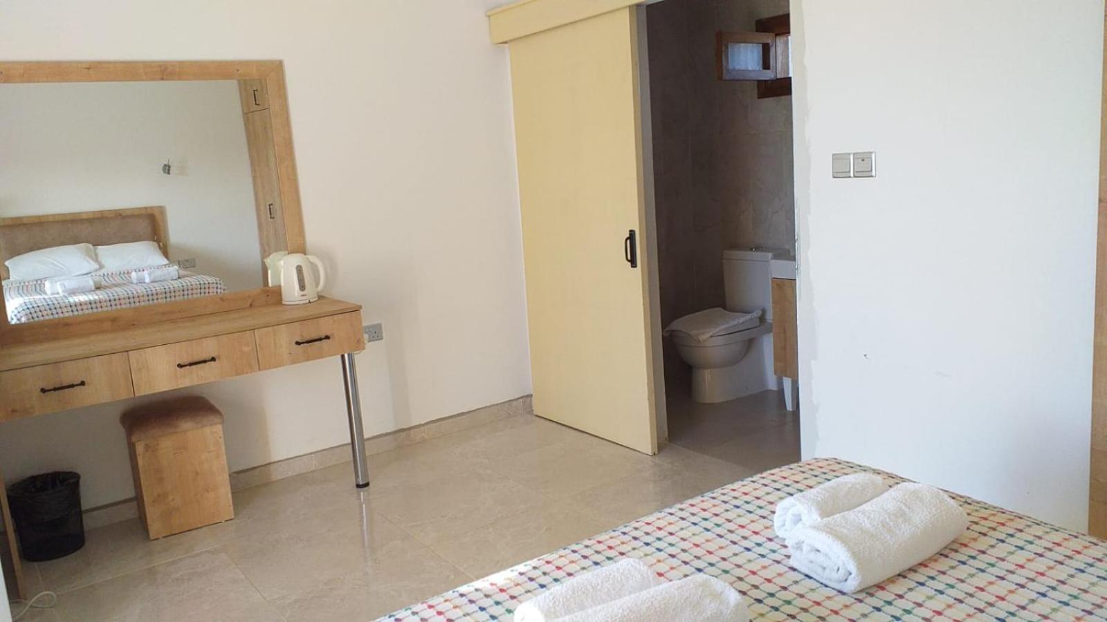 Glaro Garden Hotel Agia Trias Bagian luar foto