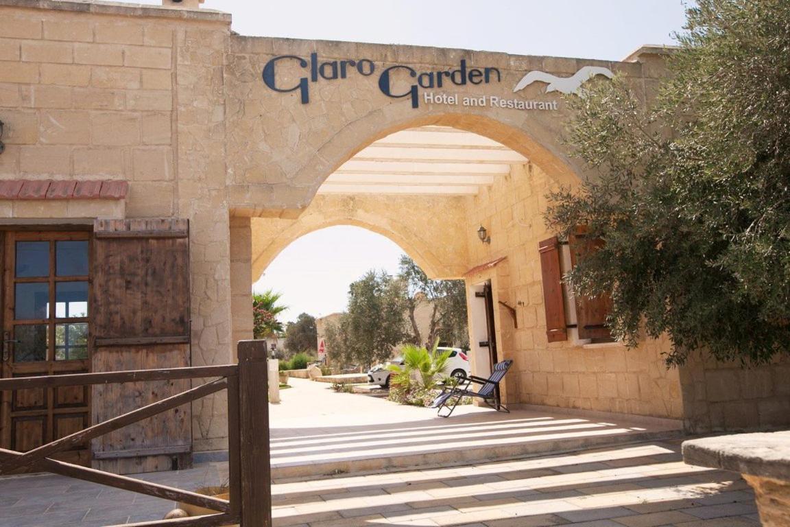 Glaro Garden Hotel Agia Trias Bagian luar foto